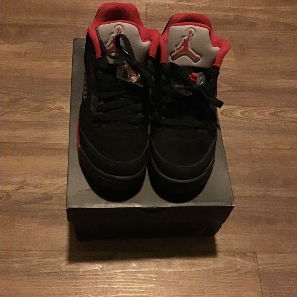 Jordan Retro 5 Low